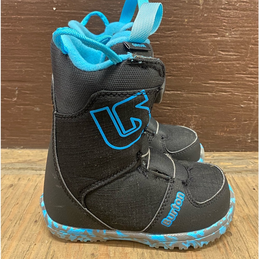 Like New- Burton Boa System mini grom kids Size 11c Snowboard boots